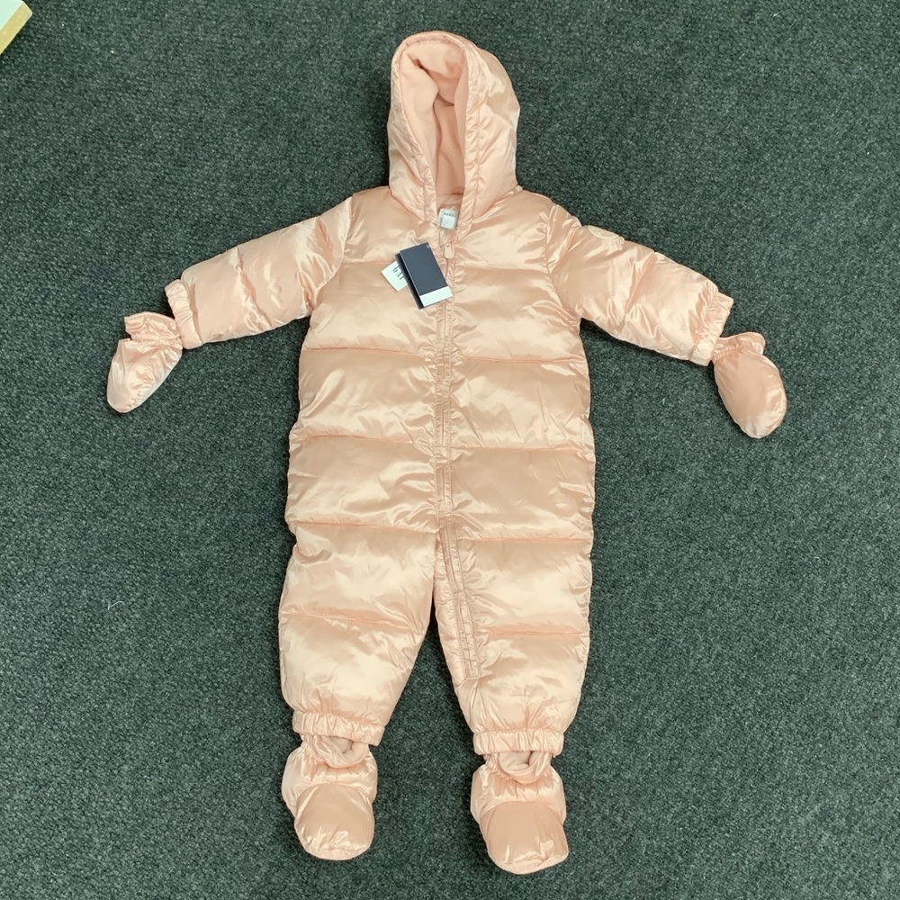 BABY GAP Snowsuit sz. 12-18 mo